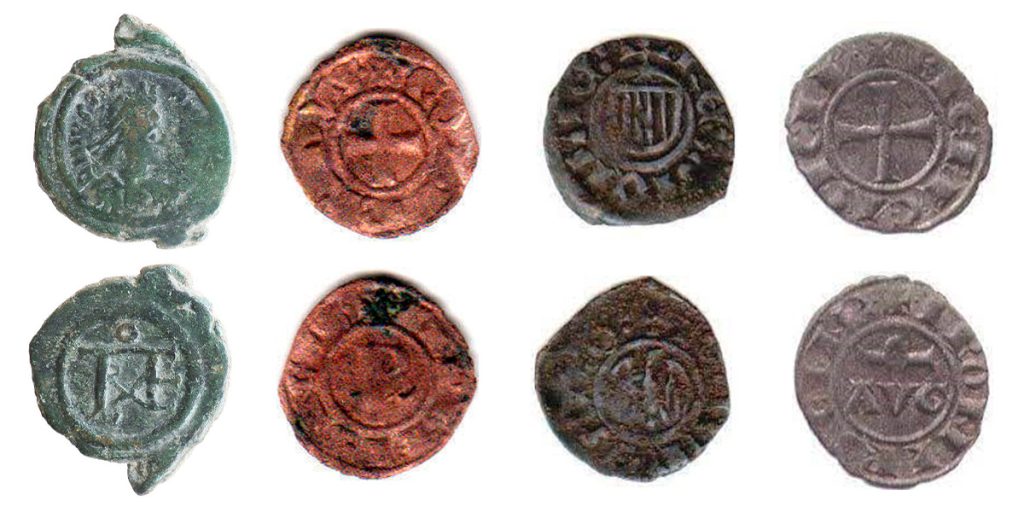 старинные монеты с монограммой
